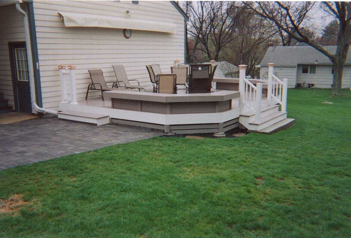 Low level composite with benchmark and diagonal decking.