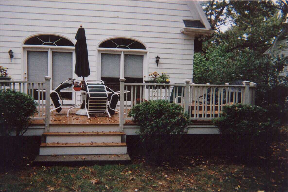 Mahogany deck with pressure treated rails in Lexington.